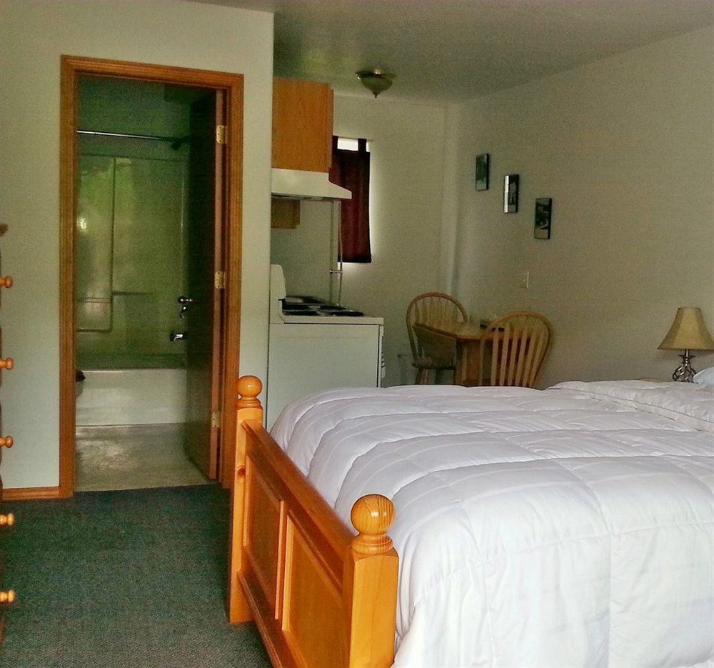 Clark Fork Lodge Luaran gambar